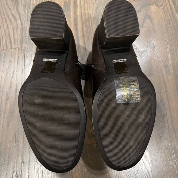 Forever 21 Chocolate Brown Booties Size 8.5 - Picture 4 of 4